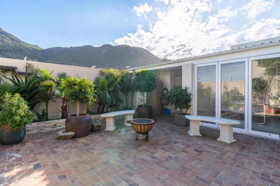 To Let 3 Bedroom Property for Rent in Northshore Western Cape